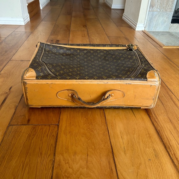 Louis Vuitton Vintage Suitcase - Picture 8 of 16